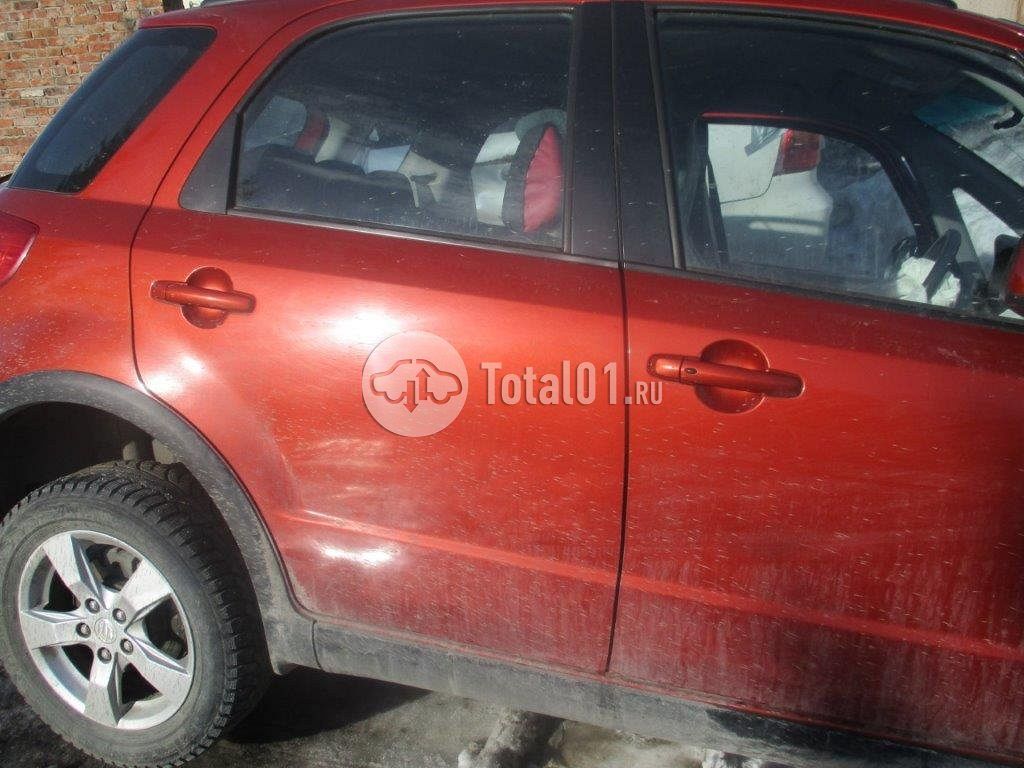 Фото Suzuki SX4 44
