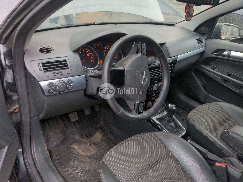 Фото Opel Astra 30