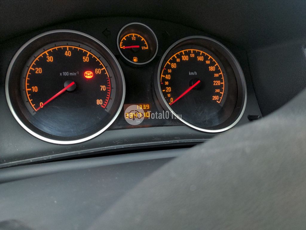 Фото Opel Astra 32