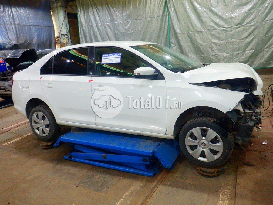 Фото Skoda Rapid 12