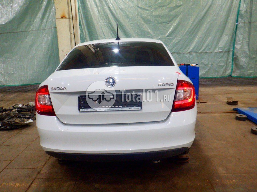 Фото Skoda Rapid 14