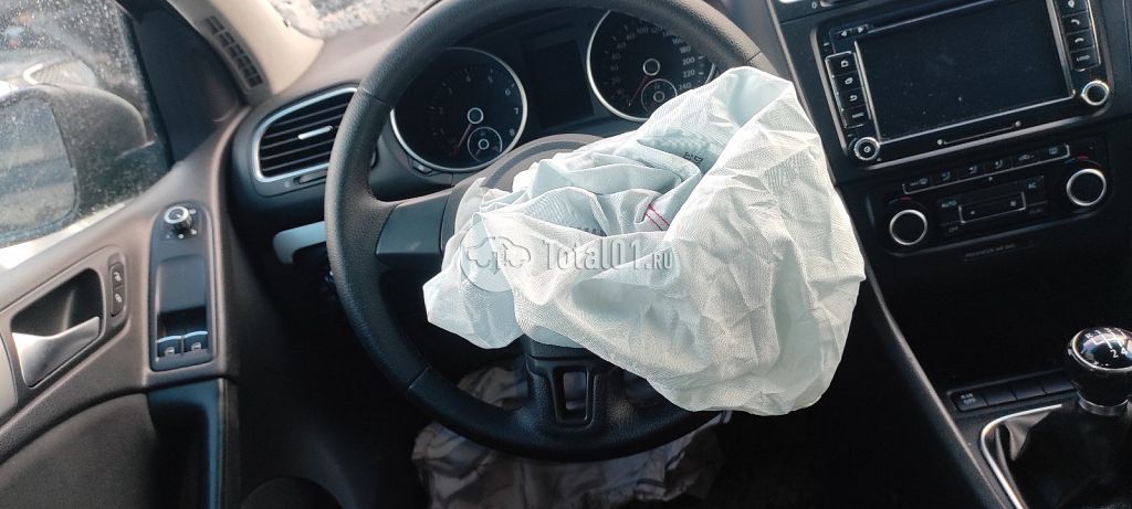 Фото Volkswagen Polo 46