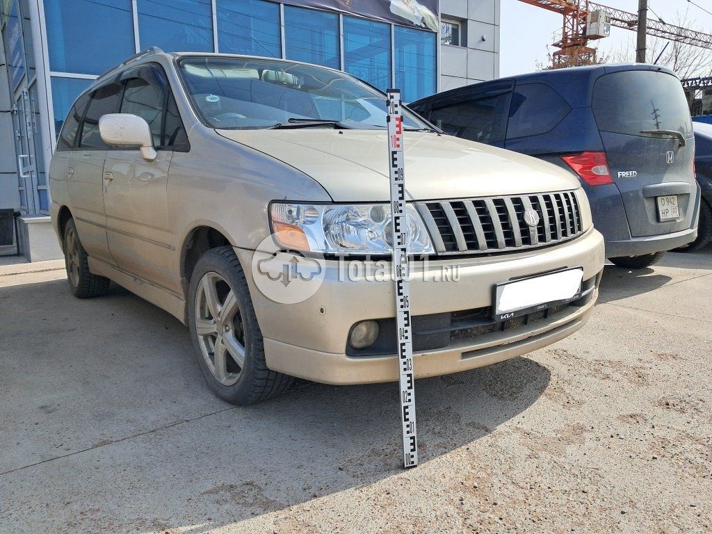 Фото Nissan Bassara 2