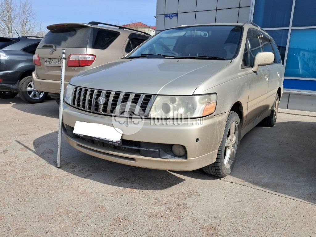 Фото Nissan Bassara 4