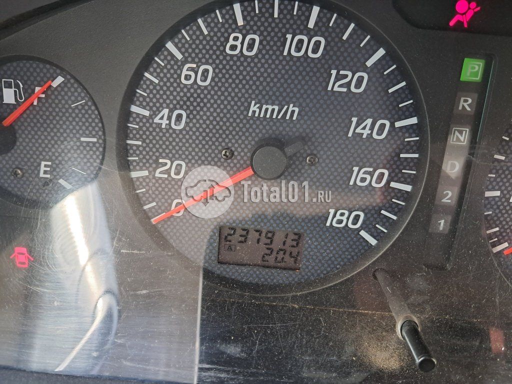 Фото Nissan Bassara 28