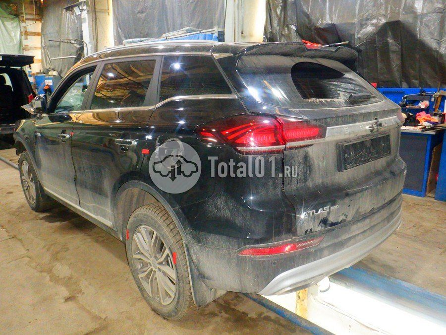 Фото Geely Atlas Pro 16