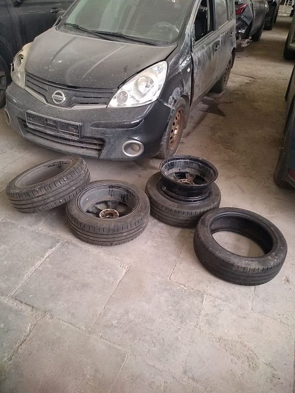 Фото Nissan Note 394