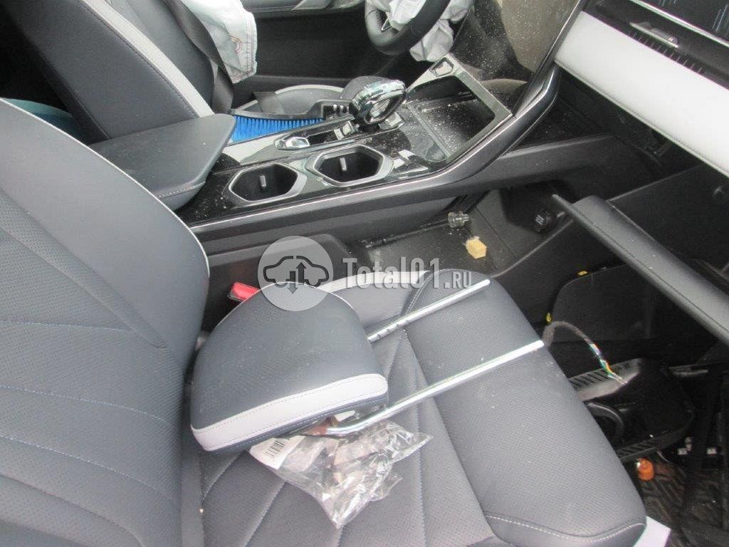 Фото Geely Atlas 44