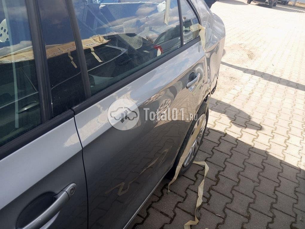 Фото Skoda Rapid 38