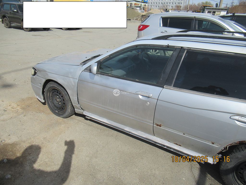 Фото Nissan Avenir 6