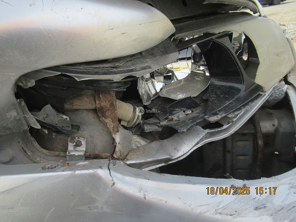 Фото Nissan Avenir 32
