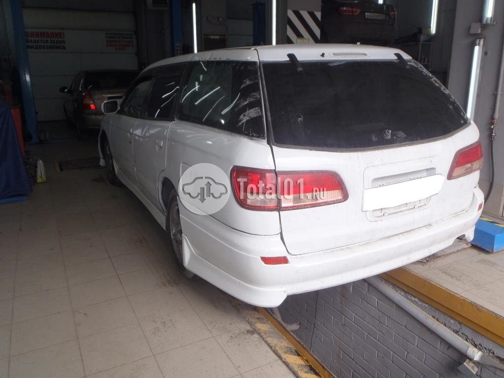 Фото Nissan Avenir 8