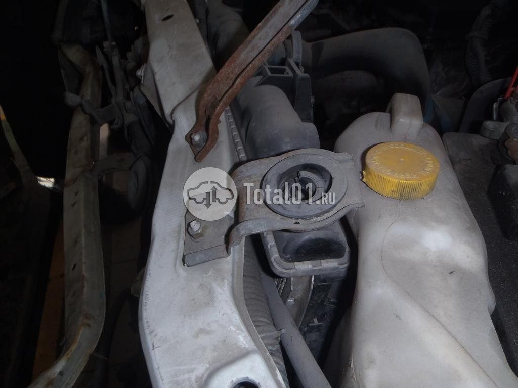 Фото Nissan Avenir 24