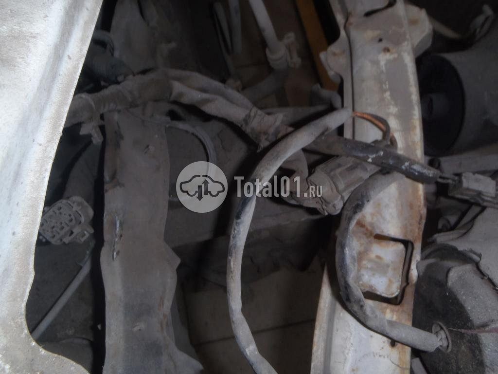 Фото Nissan Avenir 26