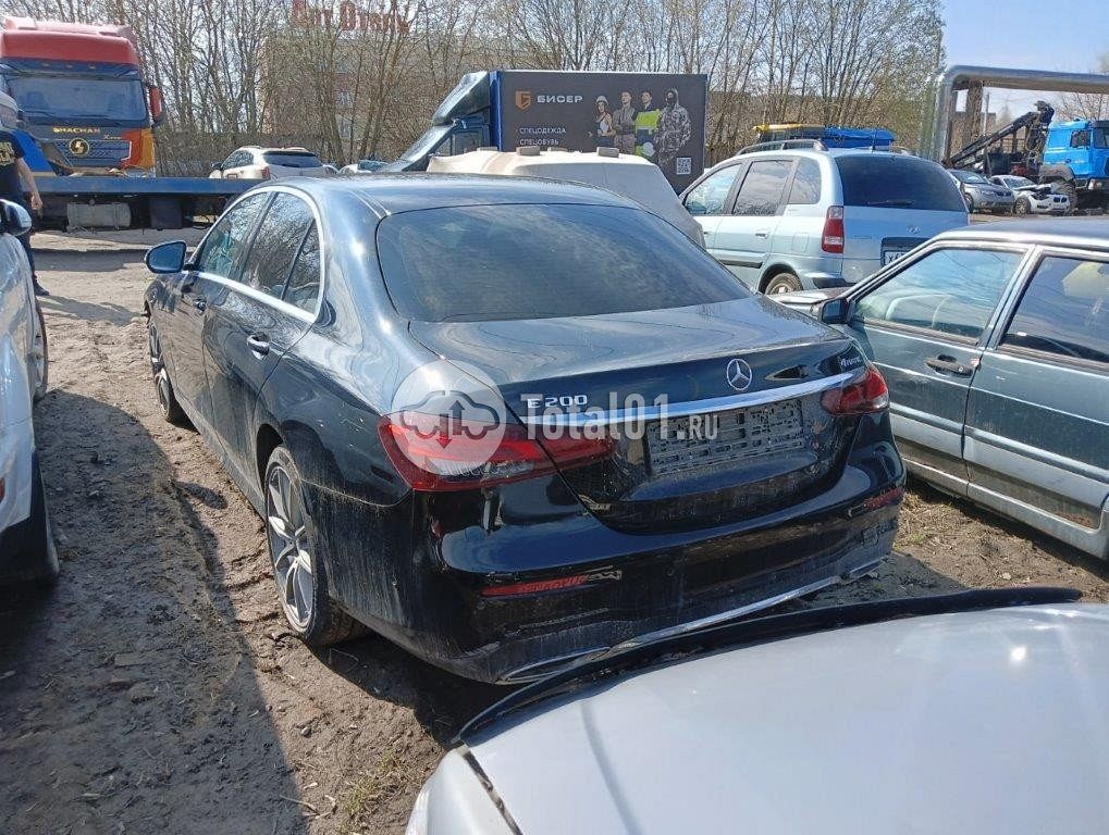 Фото Mercedes-Benz E-класс 26