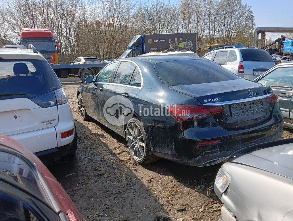 Фото Mercedes-Benz E-класс 32