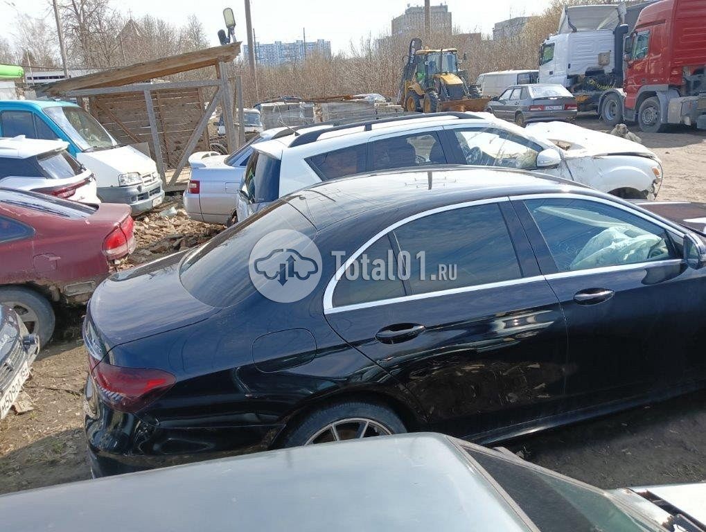 Фото Mercedes-Benz E-класс 66