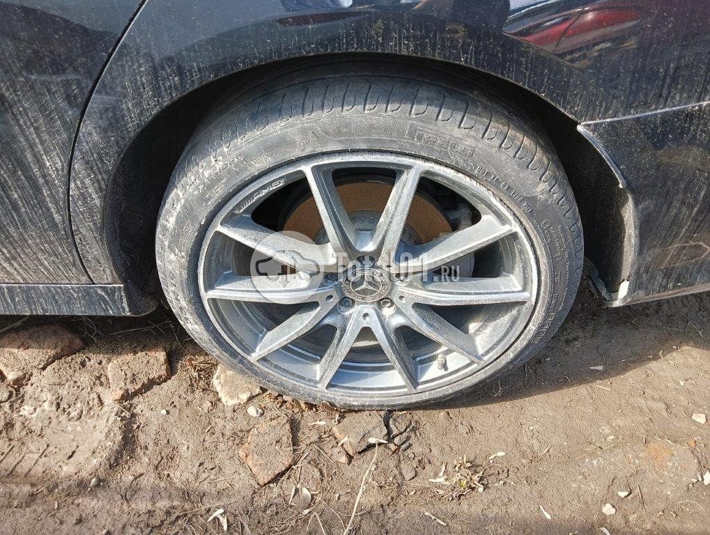 Фото Mercedes-Benz E-класс 100