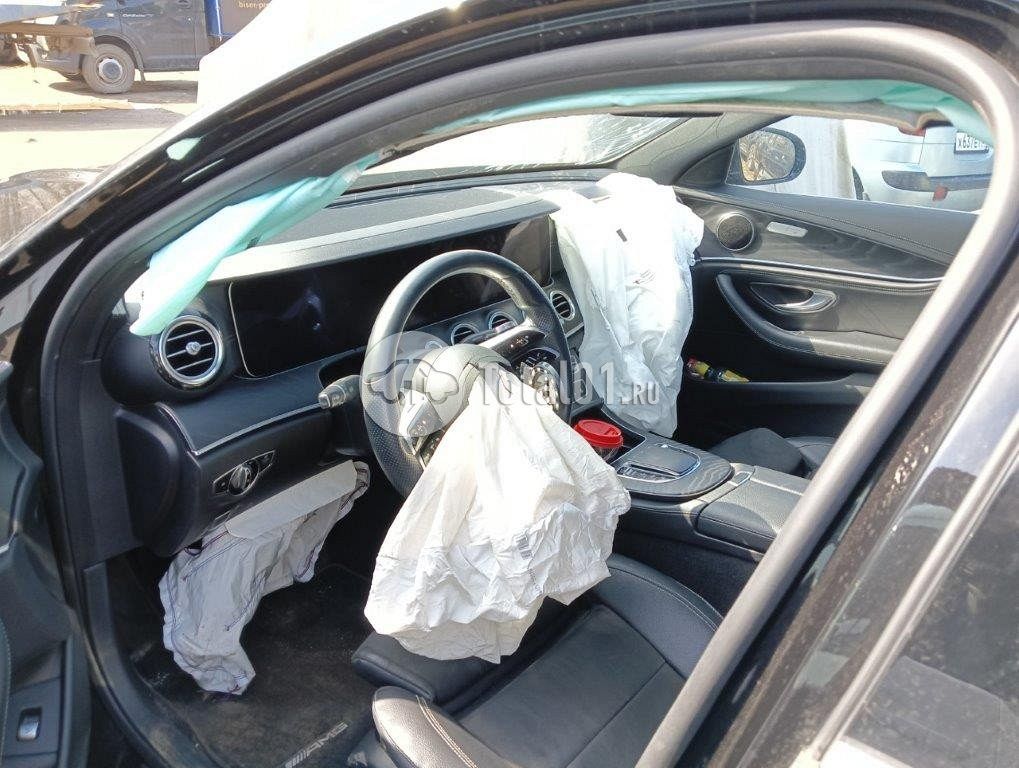 Фото Mercedes-Benz E-класс 138