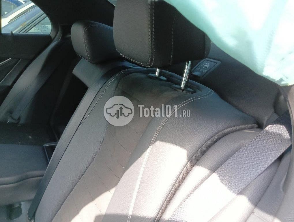 Фото Mercedes-Benz E-класс 188