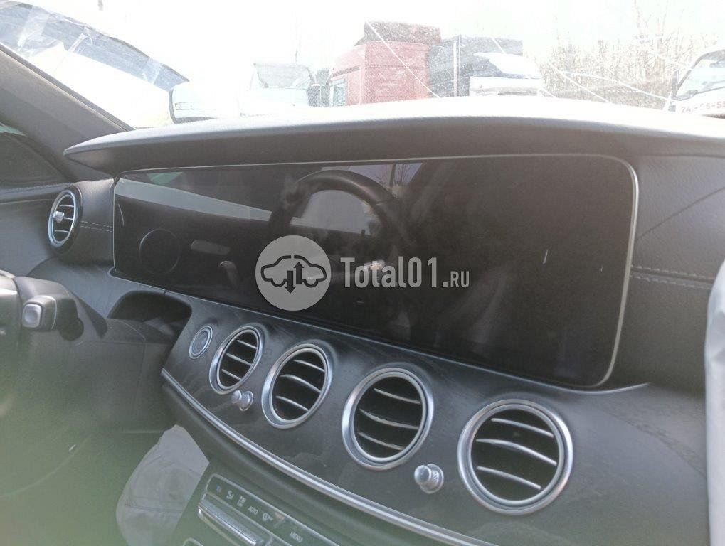 Фото Mercedes-Benz E-класс 262