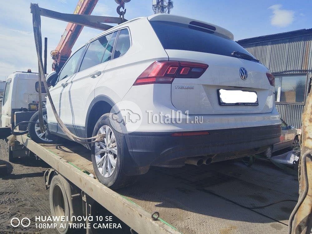 Фото Volkswagen Tiguan 4