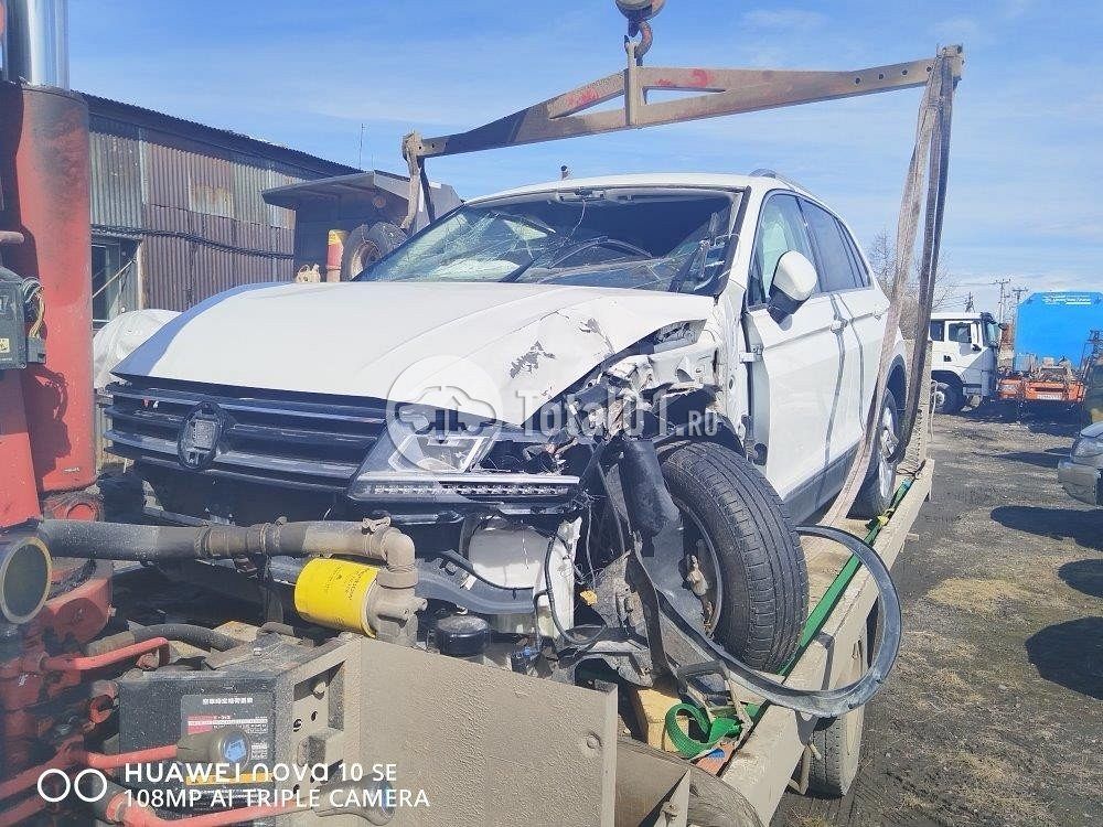 Фото Volkswagen Tiguan 8