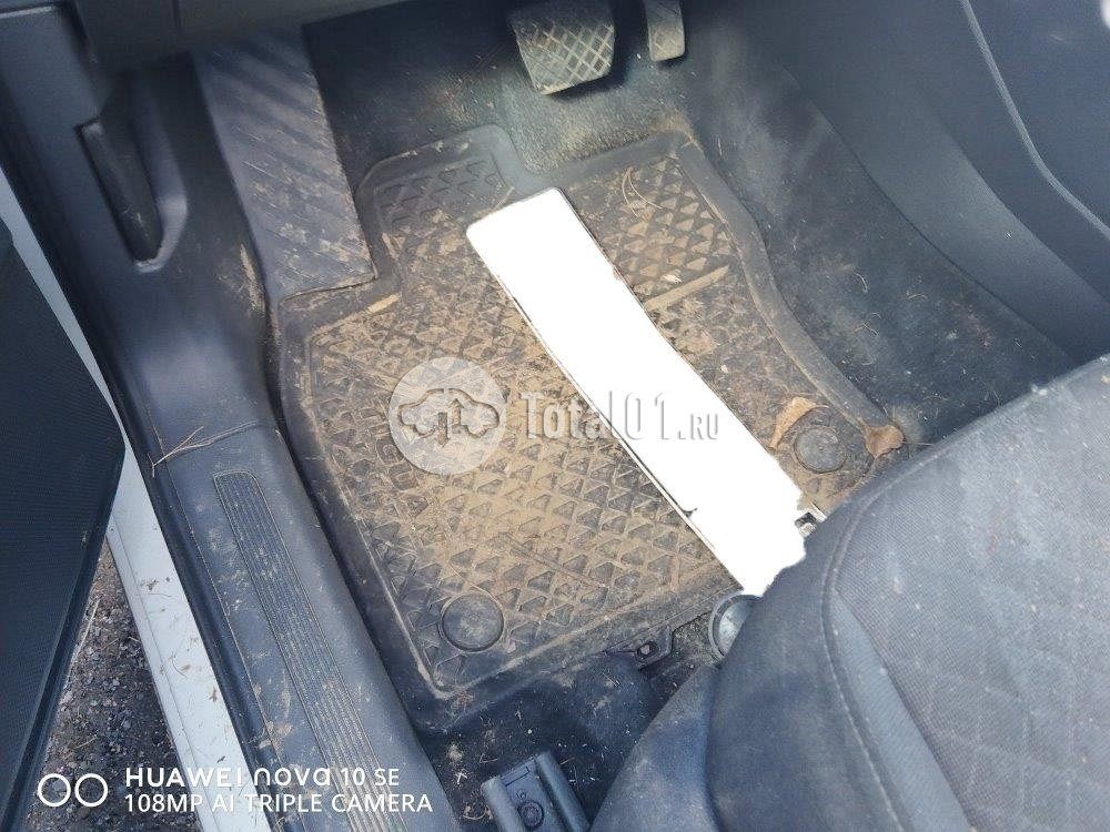Фото Volkswagen Tiguan 30