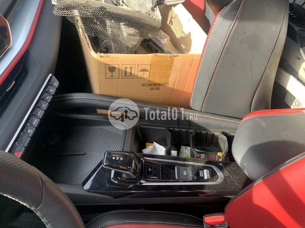 Фото Geely Coolray 64