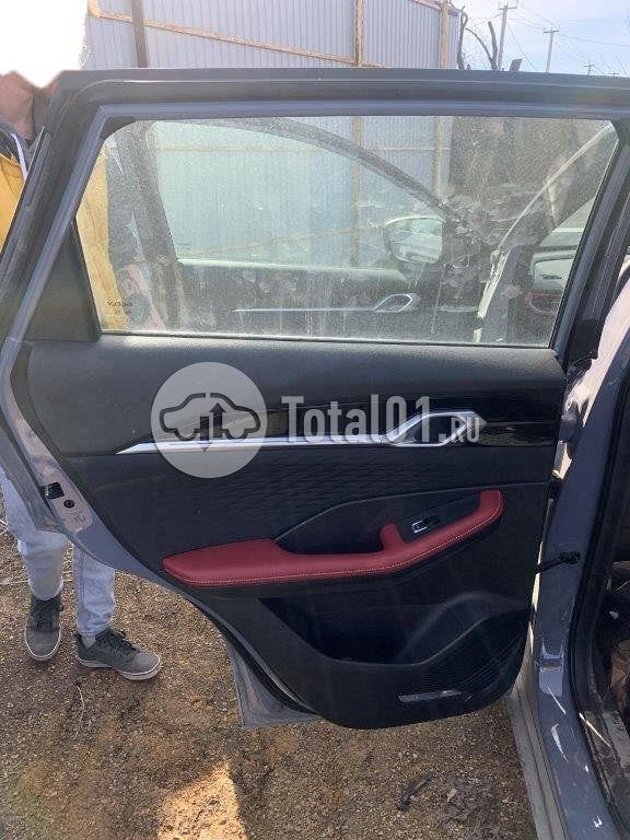 Фото Geely Coolray 76