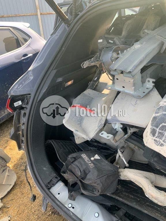Фото Geely Coolray 90