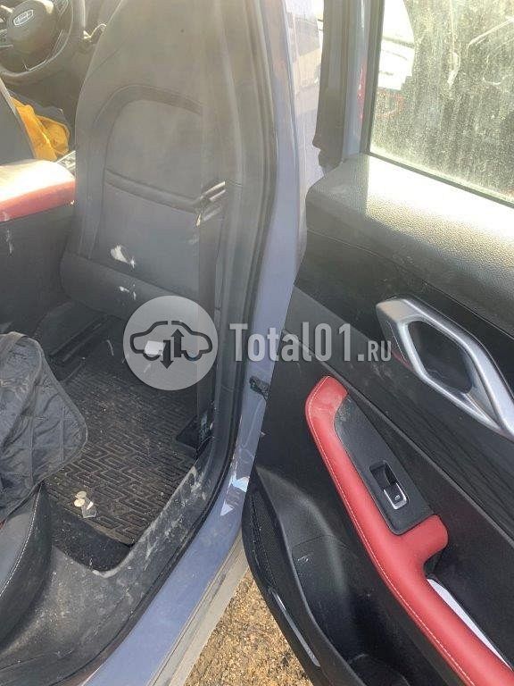 Фото Geely Coolray 140