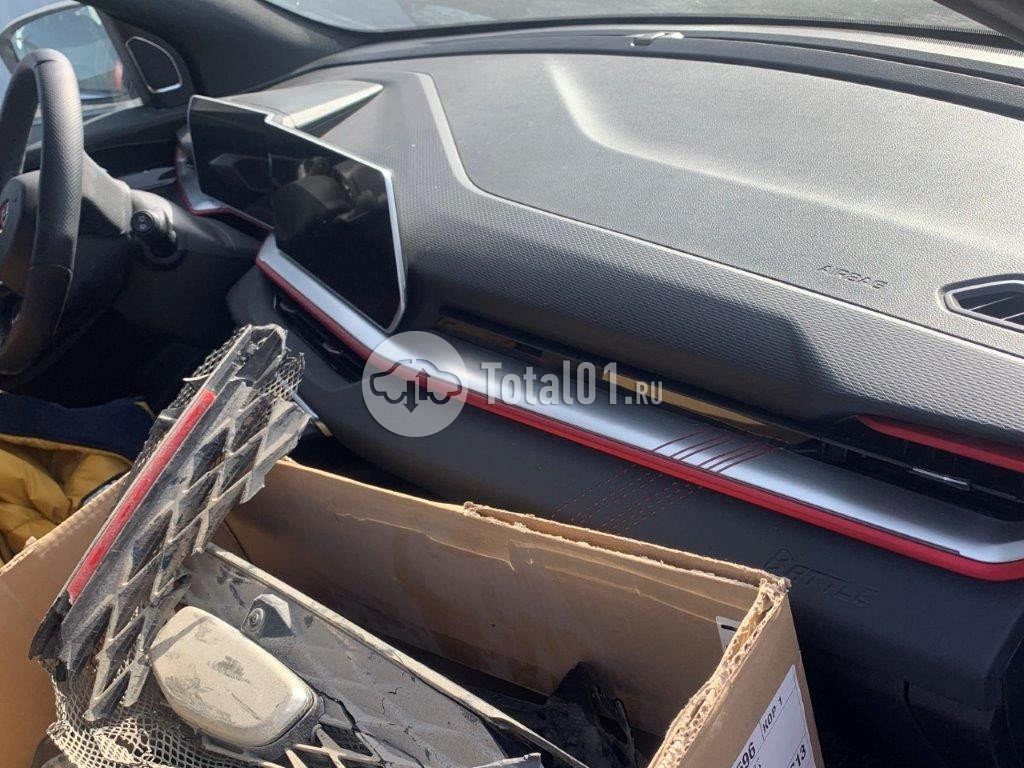 Фото Geely Coolray 174