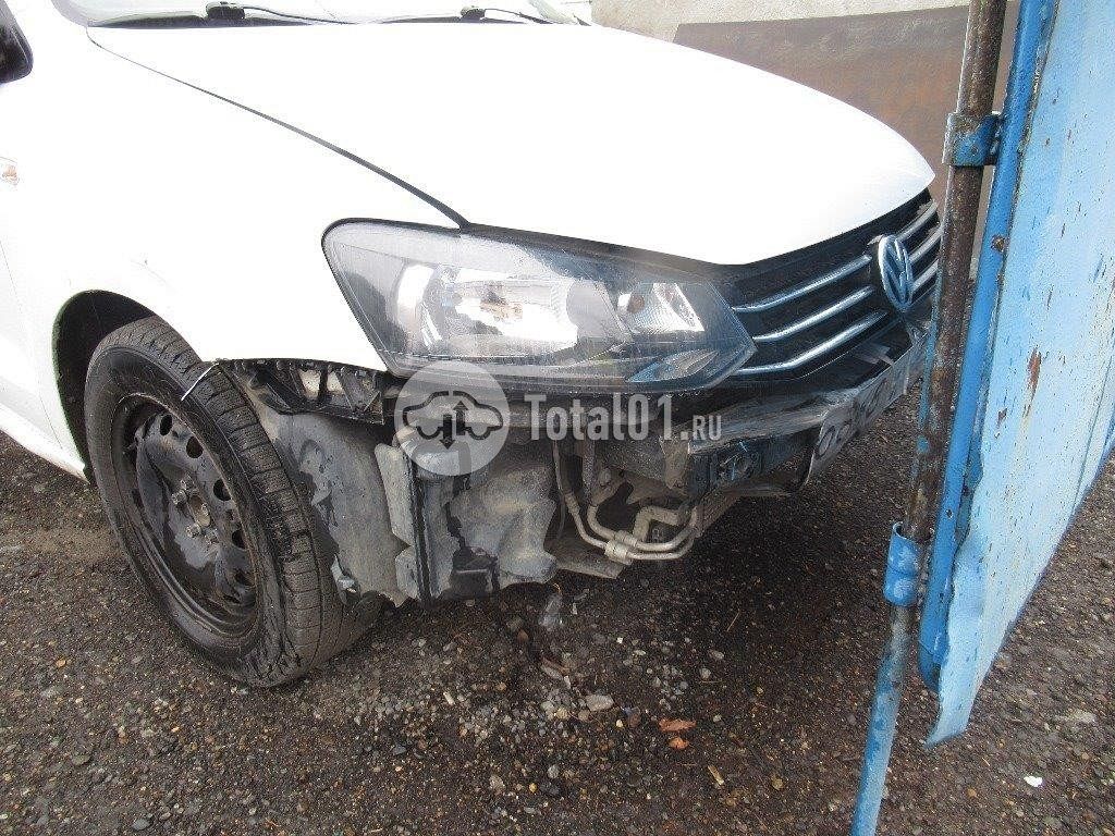 Фото Volkswagen Polo 16