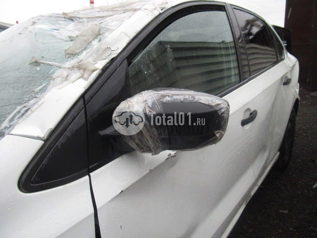Фото Volkswagen Polo 32