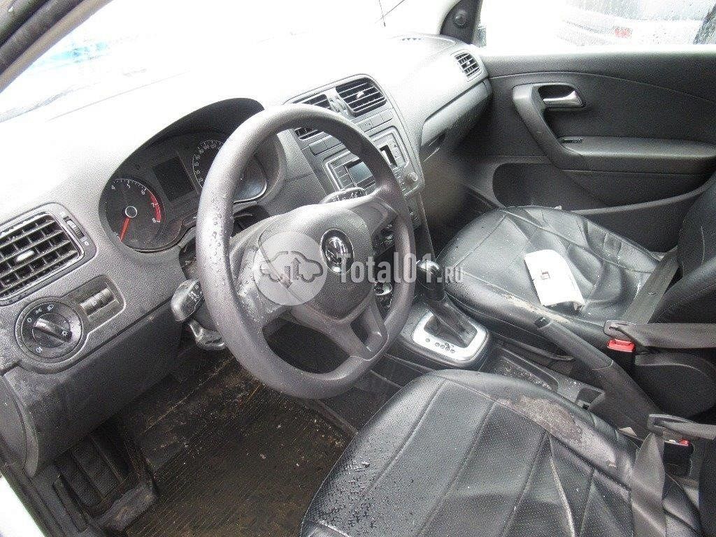 Фото Volkswagen Polo 36