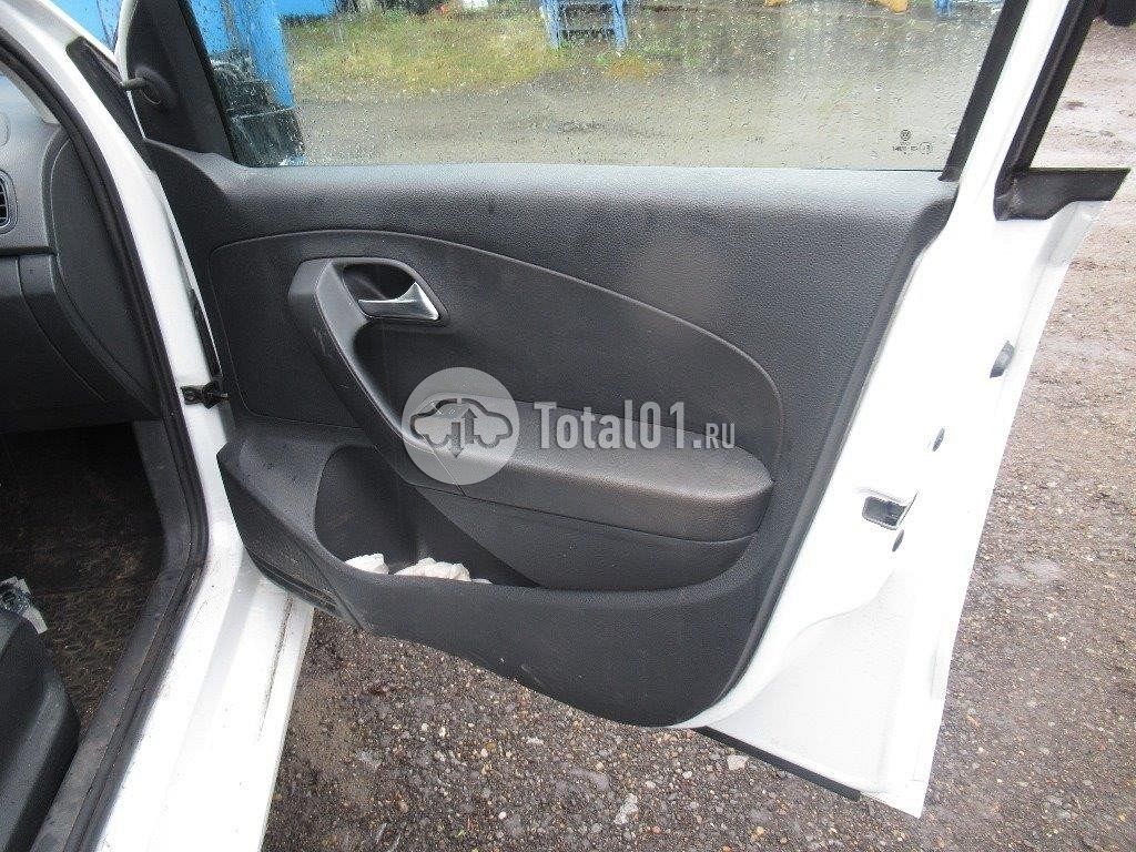 Фото Volkswagen Polo 60