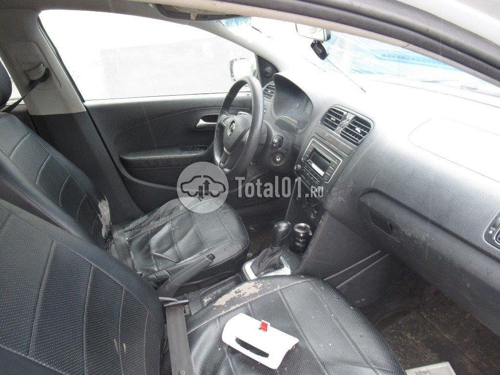 Фото Volkswagen Polo 72
