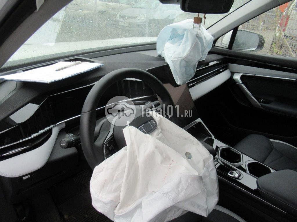 Фото Geely Atlas 130