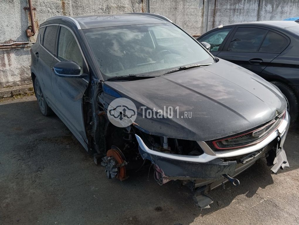 Фото Geely Coolray 24