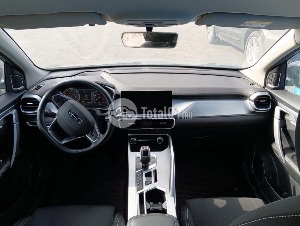 Фото Geely Coolray 98