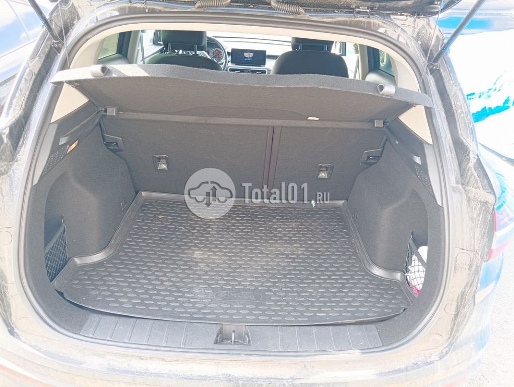 Фото Geely Coolray 100
