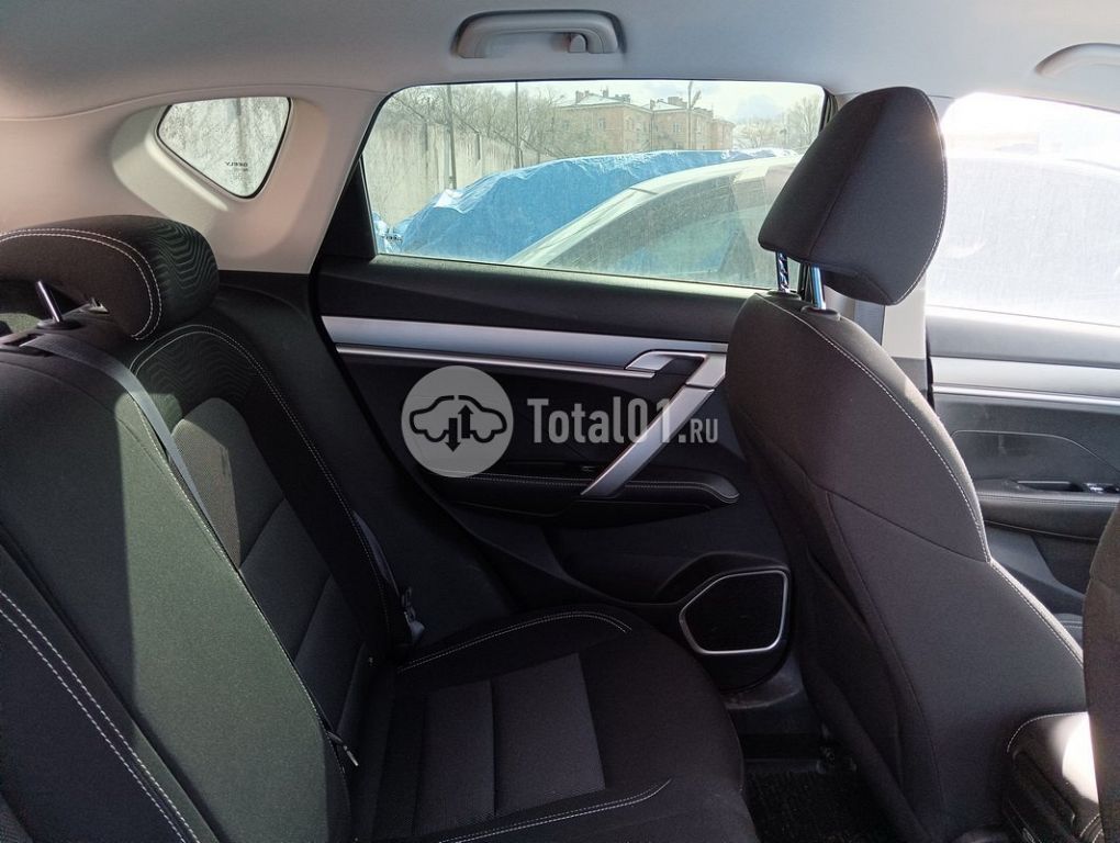 Фото Geely Coolray 126