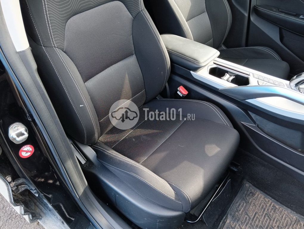 Фото Geely Coolray 142