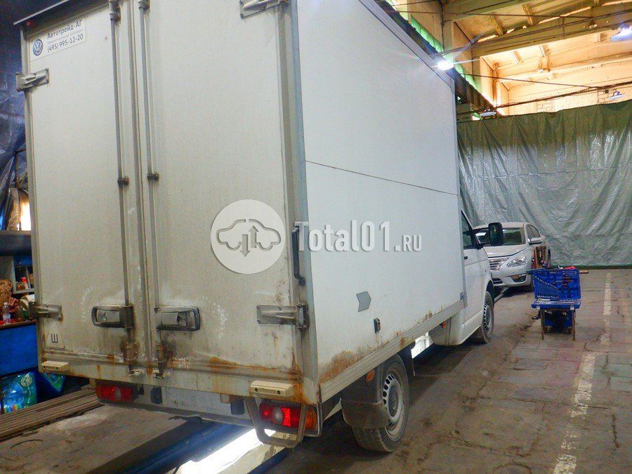 Фото Volkswagen Transporter 16