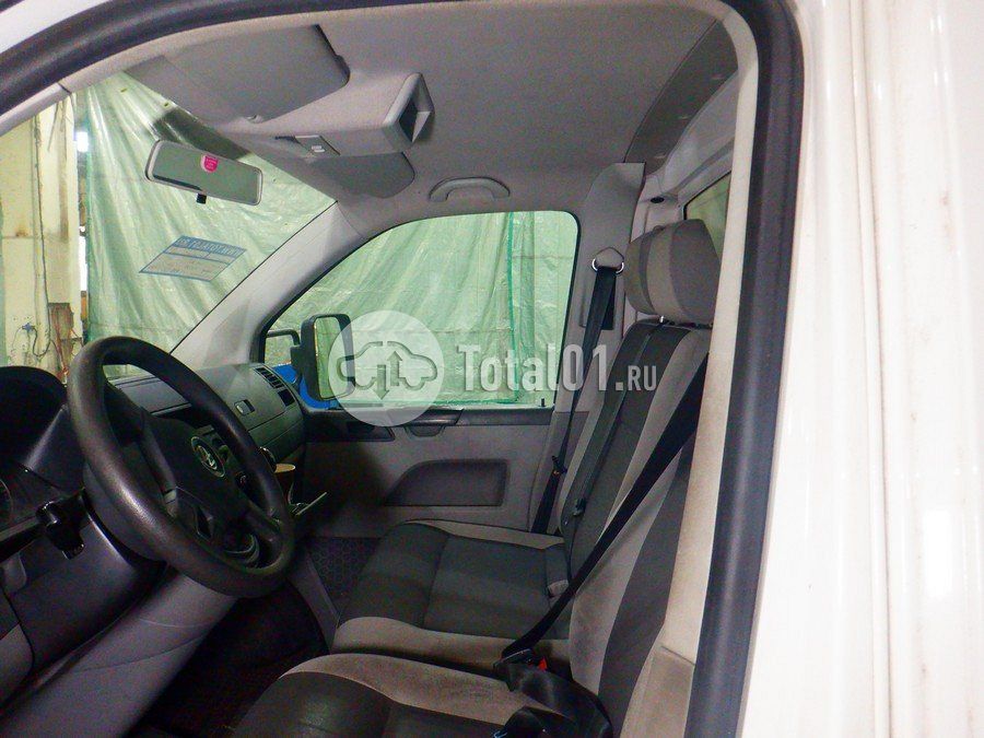 Фото Volkswagen Transporter 24