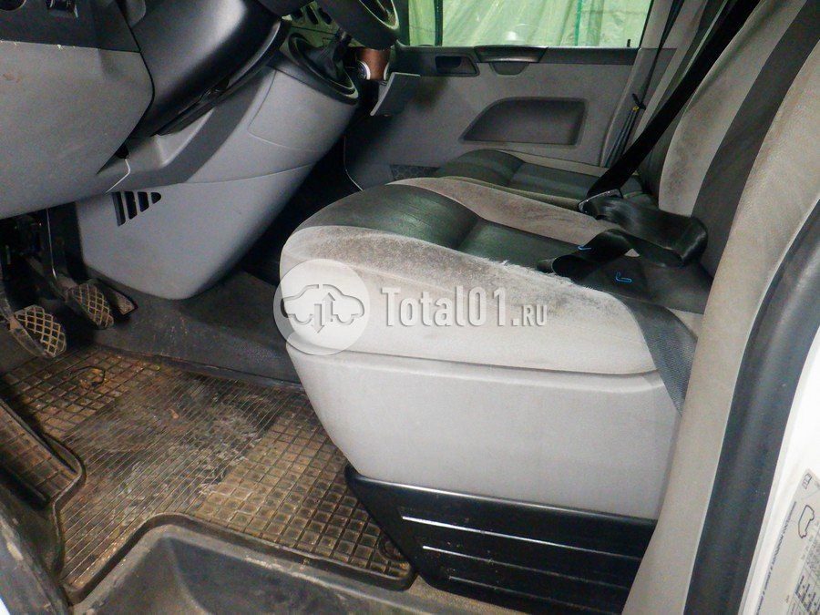 Фото Volkswagen Transporter 26