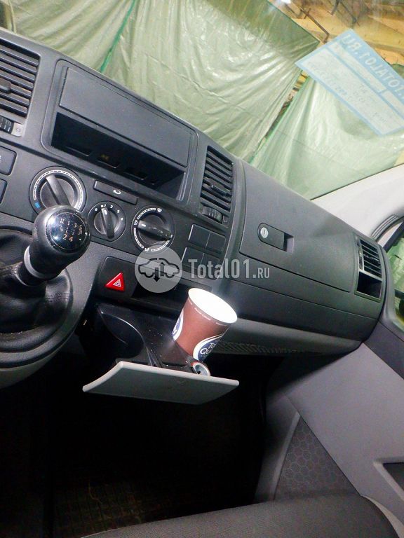 Фото Volkswagen Transporter 46