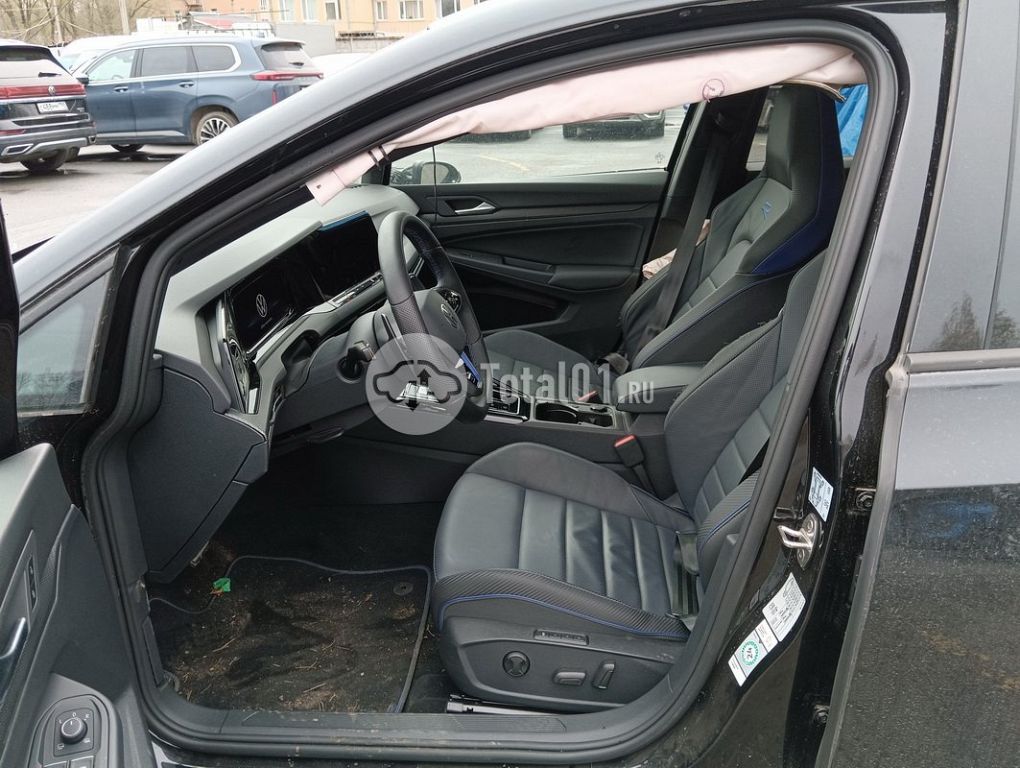 Фото Volkswagen Golf 76