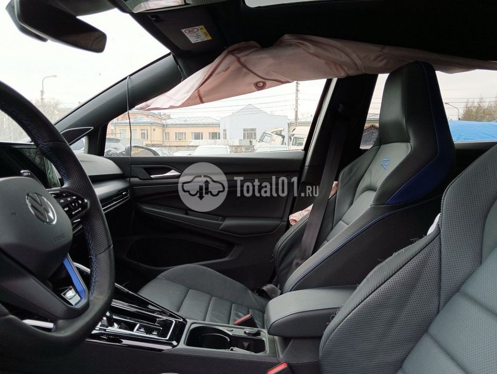 Фото Volkswagen Golf 82